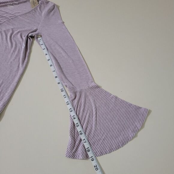 American Eagle Outfitters Soft & Sexy Long Bell Sleeve V-Neck Mini Stripe Top - Picture 8 of 11